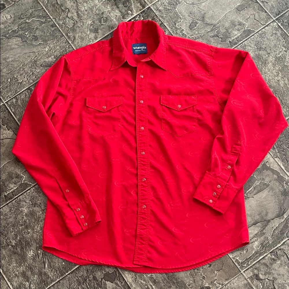Vintage WRANGLER Men's Vibrant Red Western Rodeo Ranch Pearl Snap Yoke Shirt